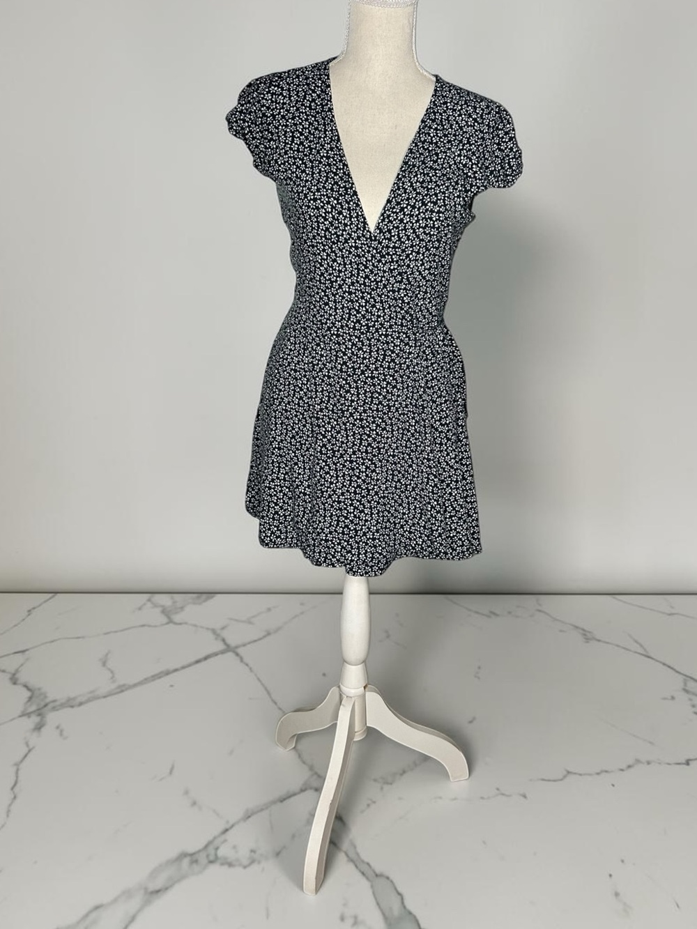 Brandy Melville Navy Ditsy Floral V-Neck Mini Wrap Dress Soft Girl Y2K